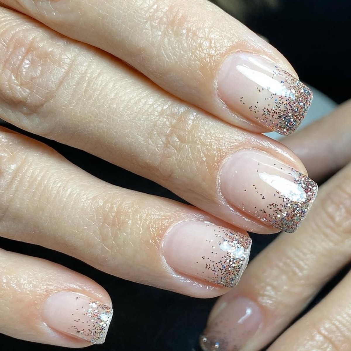 Lavoro di manicure BeautyFix